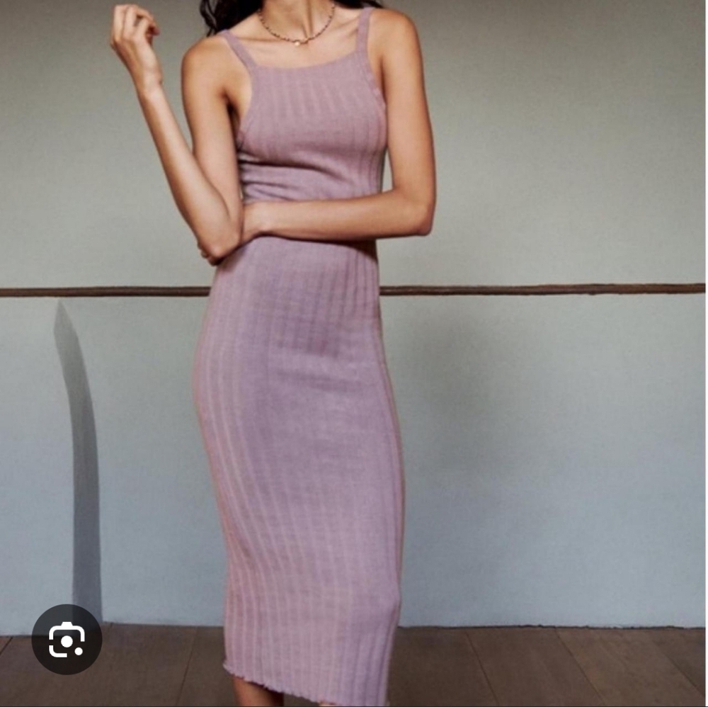 Zara Ribbed Midi Dress in Lavender